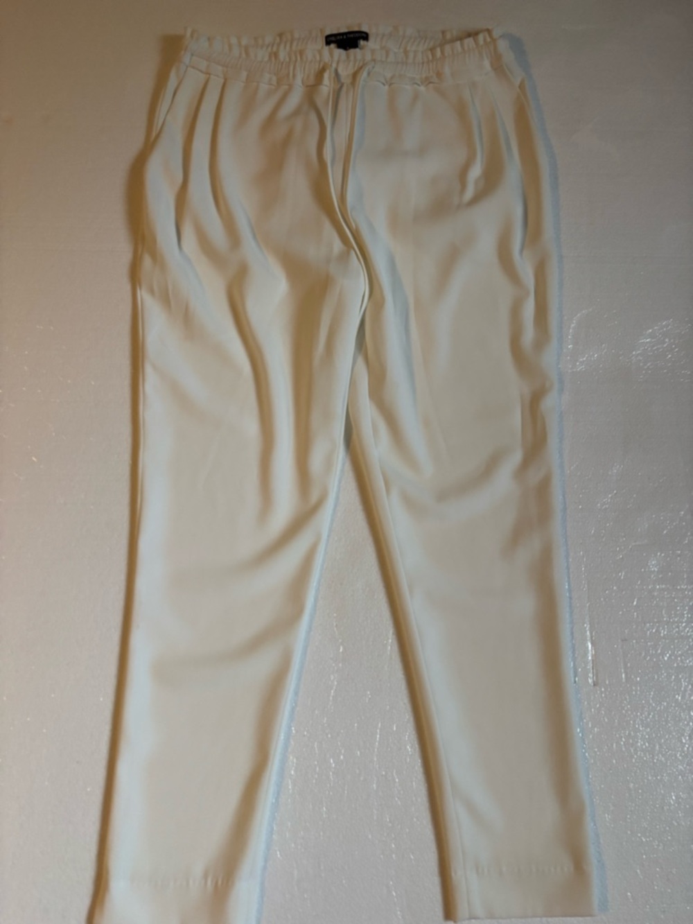 Chelsea & Theodore White Skinny Pants